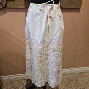 Vintage White Senorita Embroidered Skirt